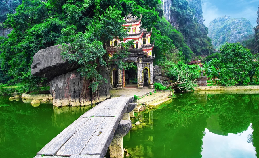 Chùa Bích Động